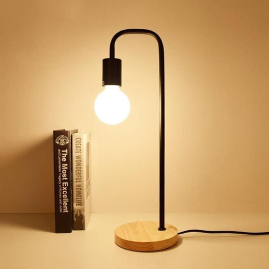 Lampe de chevet bois et métal noir – Style industriel