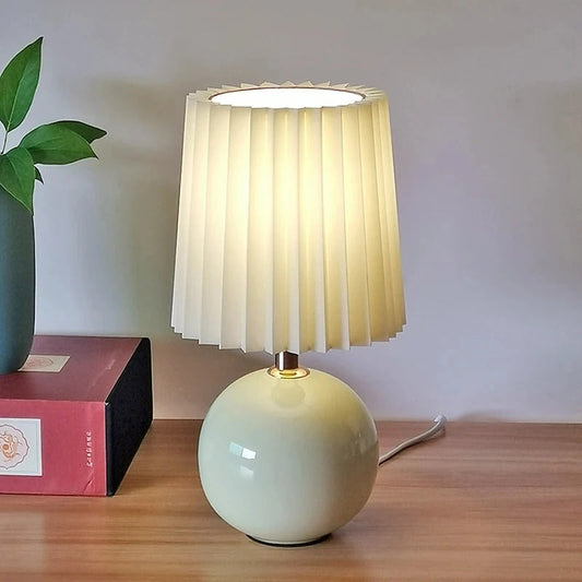 Lampe de chevet céramique avec abat-jour plissé – Blanc