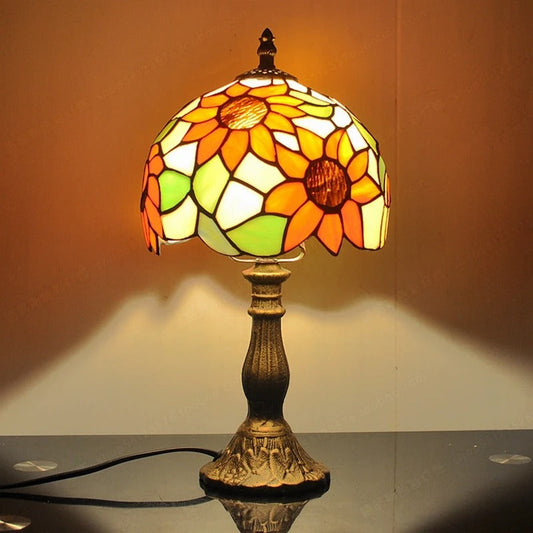 Lampe Tiffany Tournesol en Vitrail – Lumière Dorée