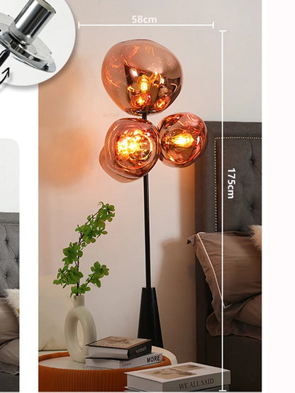 Lampadaire Design Chromé aux Globes en Verre Soufflé
