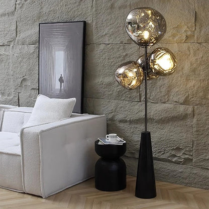 Lampadaire Design Chromé aux Globes en Verre Soufflé