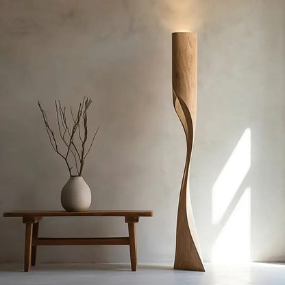Lampadaire en Bois Massif – Design Sculptural