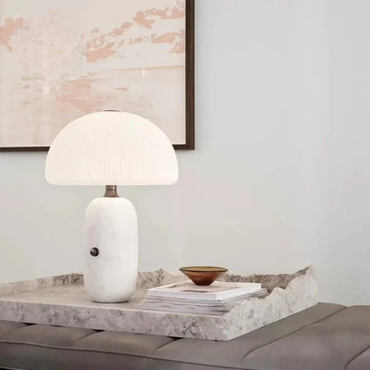 Lampe à Poser en Marbre – Design Naturel et Lumière Douce