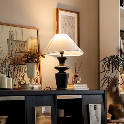 Lampe à poser en bois et tissu – Design épuré noir ou noyer