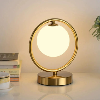 Lampe Boule en Métal Doré et Verre – Éclairage Décoratif