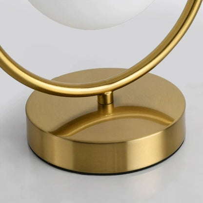 Lampe Boule en Métal Doré et Verre – Éclairage Décoratif