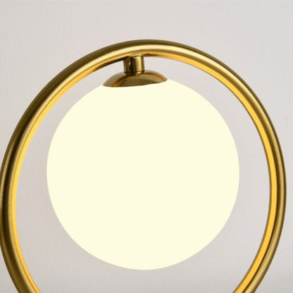 Lampe Boule en Métal Doré et Verre – Éclairage Décoratif
