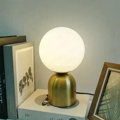Lampe Boule en Verre à Poser – Base Métal Doré