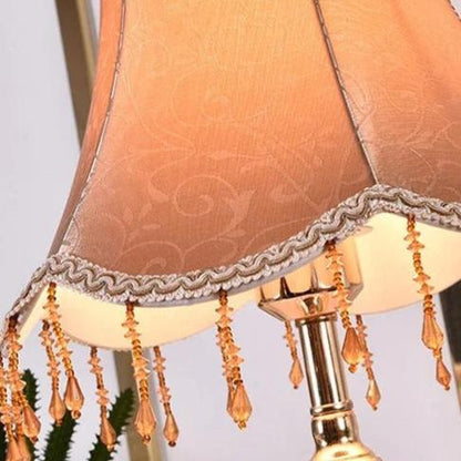 Lampe de Chevet Vintage en Métal et Tissu – Style Ancien