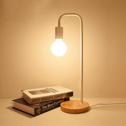 Lampe de chevet bois et métal noir – Style industriel