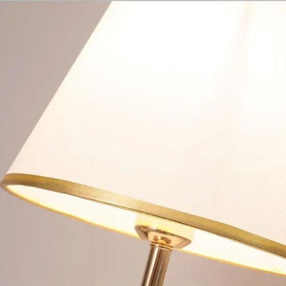 Lampe de Chevet en Verre et Tissu – Finitions Dorées
