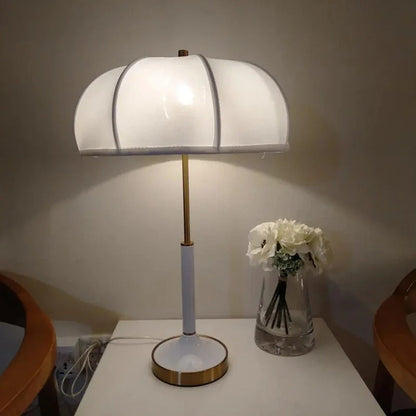 Lampe de Chevet Design Scandinave en Métal