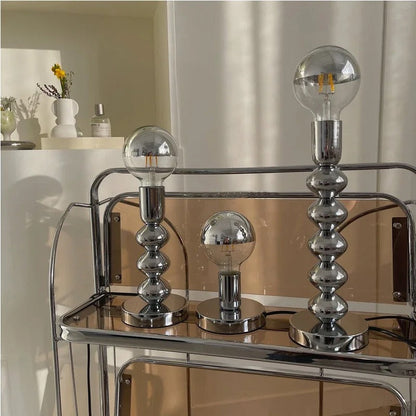 Lampe de Chevet en Métal Argenté – Design Épuré