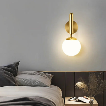 Lampe de Chevet Murale Dorée – Design Élégant