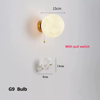 Lampe Murale Astronaute avec Globe Lunaire