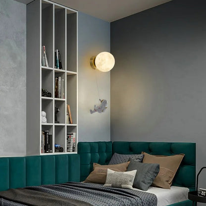 Lampe Murale Astronaute avec Globe Lunaire