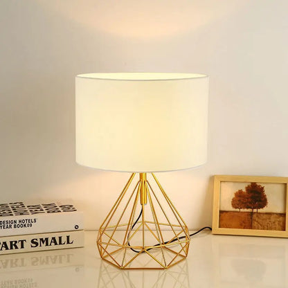 Lampe de Chevet Noire – Design Minimaliste en Métal