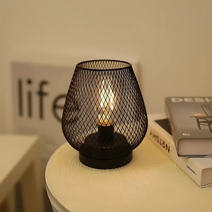 Lampe de Chevet sur Piles en Métal Ajouré