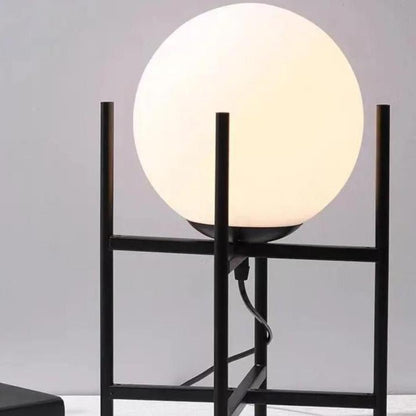 Lampe de Table Boule en Métal et Verre Opalin