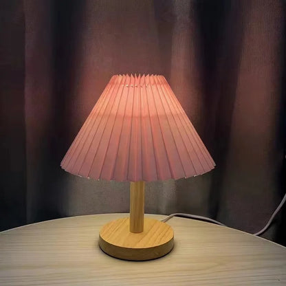 Lampe de chevet en bois et abat-jour tissu plissé