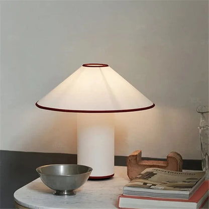 Lampe de table japonaise vintage en métal et tissu