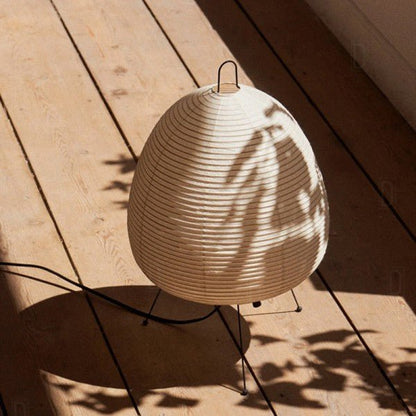 Lampe en Papier Japonaise – Style Zen et Lumière Douce