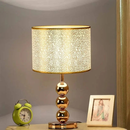 Lampe de chevet moderne en métal et résine
