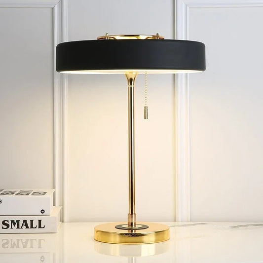 Lampe de Chevet Nordique Métal Noir et Doré