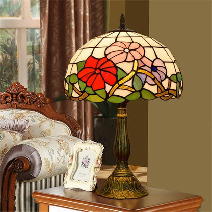 Lampe Tiffany Fleurie en Vitrail – Pied Métal Doré