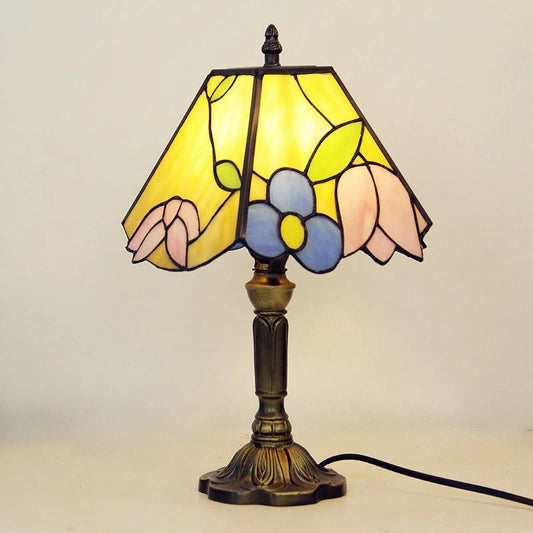 Lampe Tiffany Printanière en Vitrail Fait Main