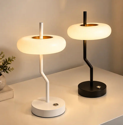 Lampe de chevet tactile en métal – Design minimaliste