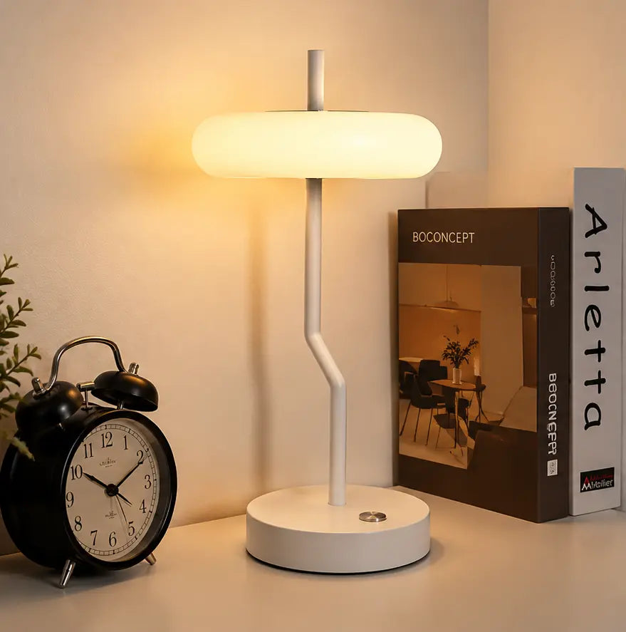Lampe de chevet tactile en métal – Design minimaliste