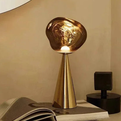 Lampe à Poser Design Italien – Élégance Sculpturale