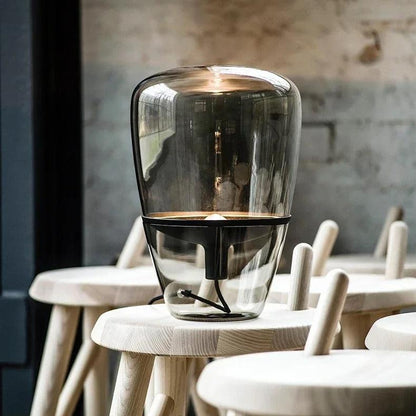 Lampe de Chevet en Verre et Fer – Élégance et Lumière