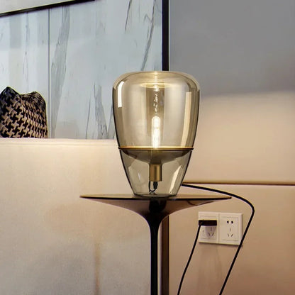 Lampe de Chevet en Verre et Fer – Élégance et Lumière
