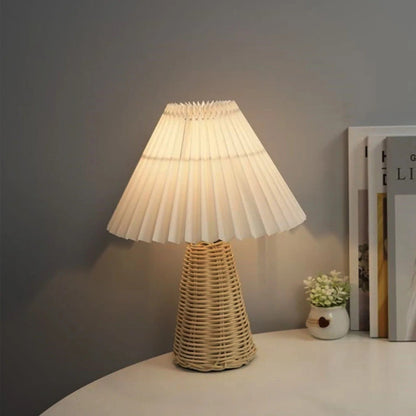 Lampe de Chevet en Rotin et Tissu – Style Naturel