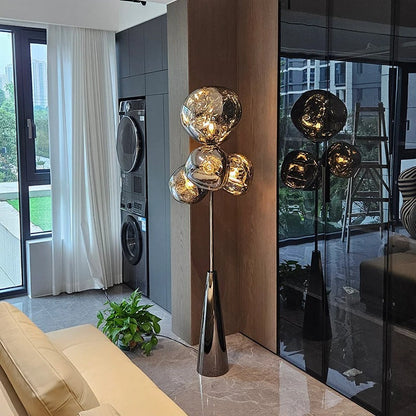 Lampadaire Design Chromé aux Globes en Verre Soufflé
