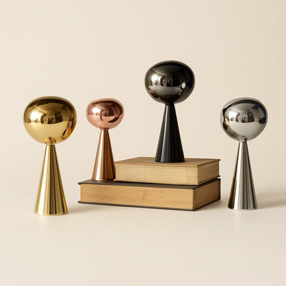 Lampe à Poser Design Italien – Élégance Sculpturale