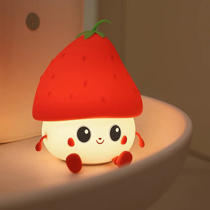 Veilleuse Fraise en Silicone – Lumière Douce pour Enfant